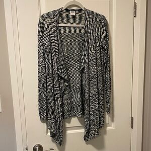 Vero Moda Black and White Cardigan